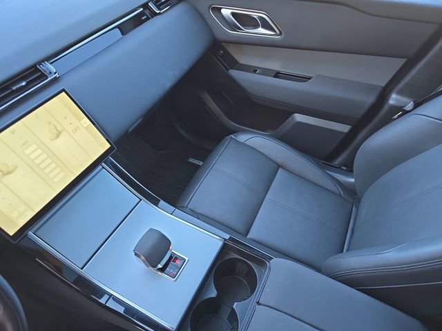 Certified 2025 Land Rover Range Rover Velar S image 25