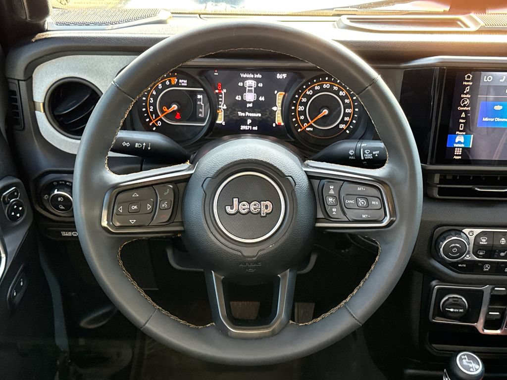 Used 2024 Jeep Gladiator Sport AWD/4WD image 14