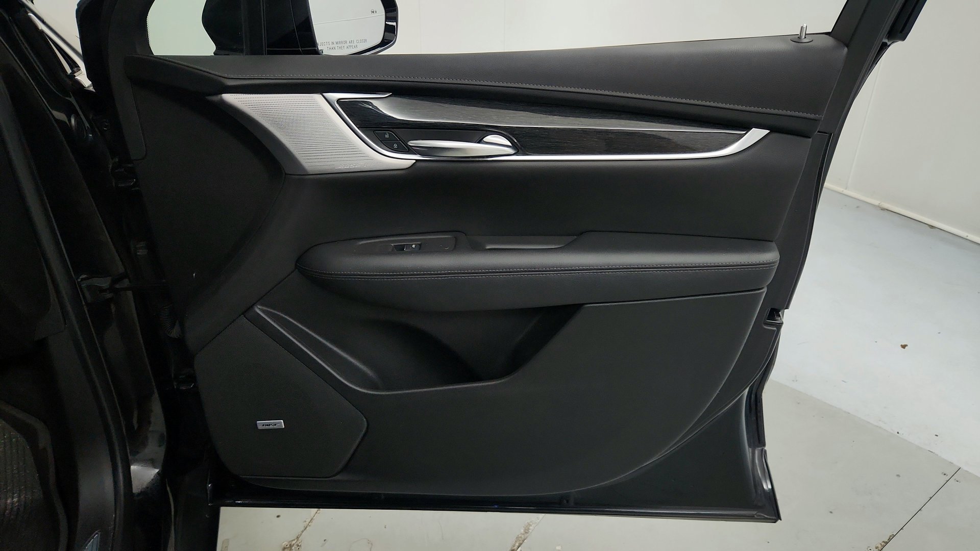 Certified 2020 Cadillac XT5 Premium Luxury w/ LPO, Floor Liner Package FWD image 29