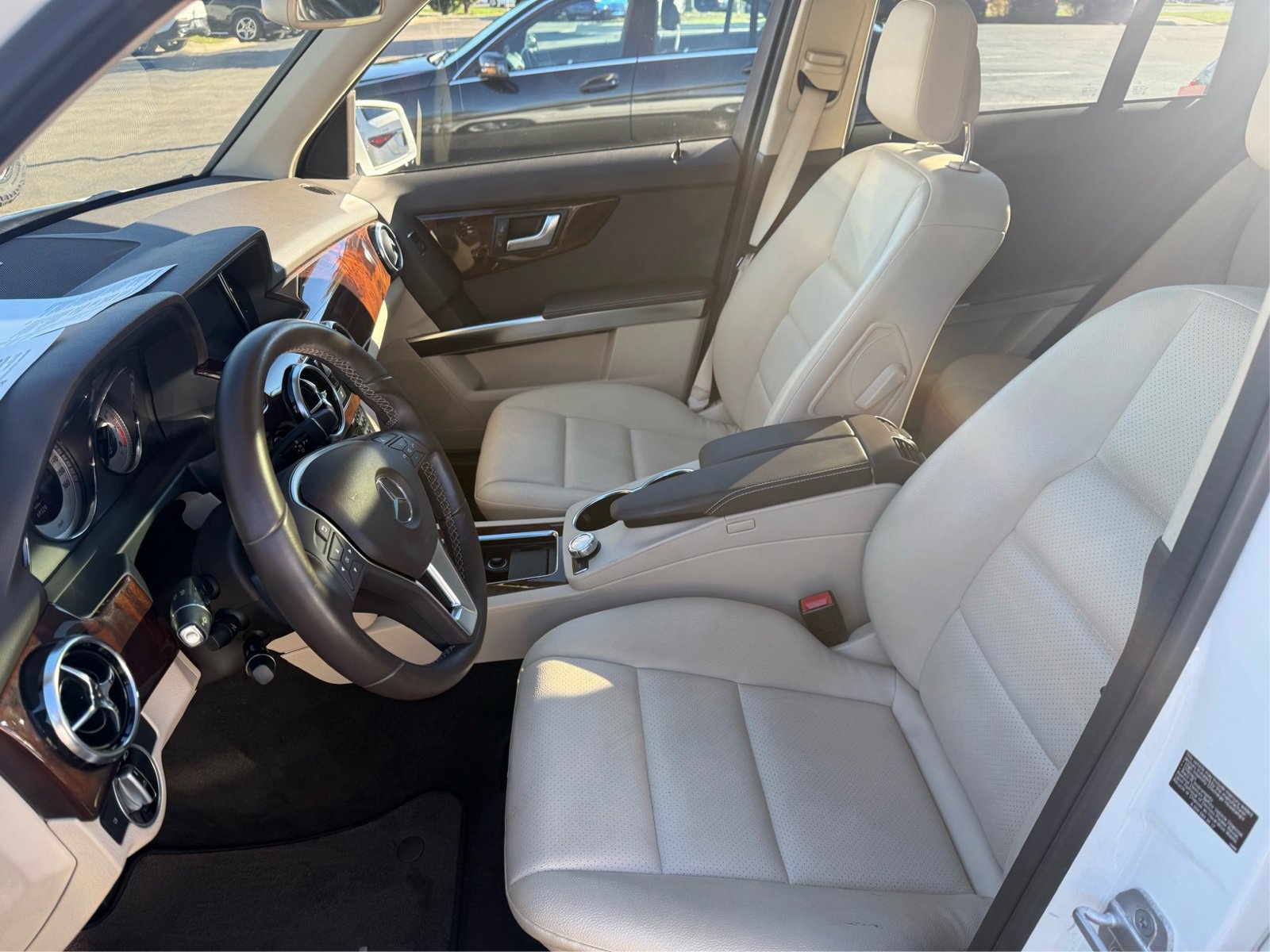 Used 2013 Mercedes-Benz GLK 350 4MATIC image 6