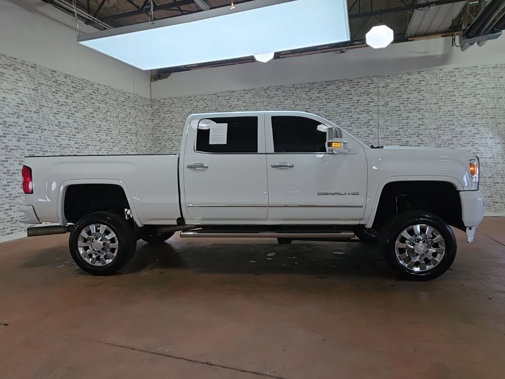Used 2016 GMC Sierra 2500 Denali w/ Duramax Plus Package image 6