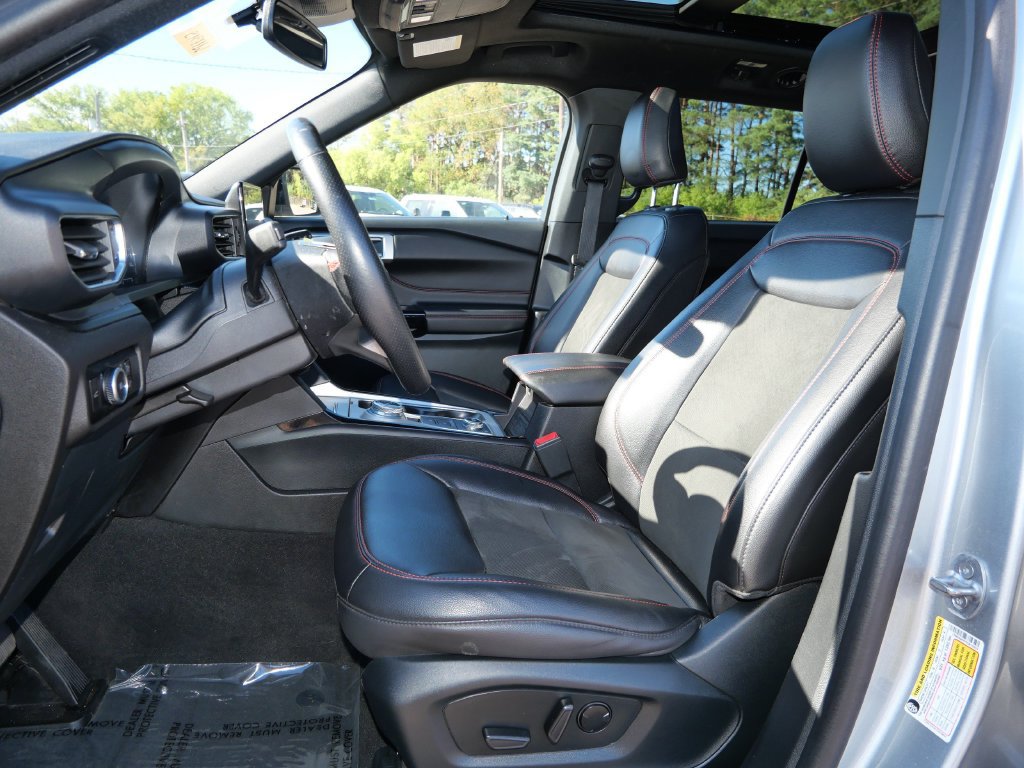 Certified 2023 Ford Explorer ST-Line w/ Class IV Trailer Tow Package AWD/4WD image 17