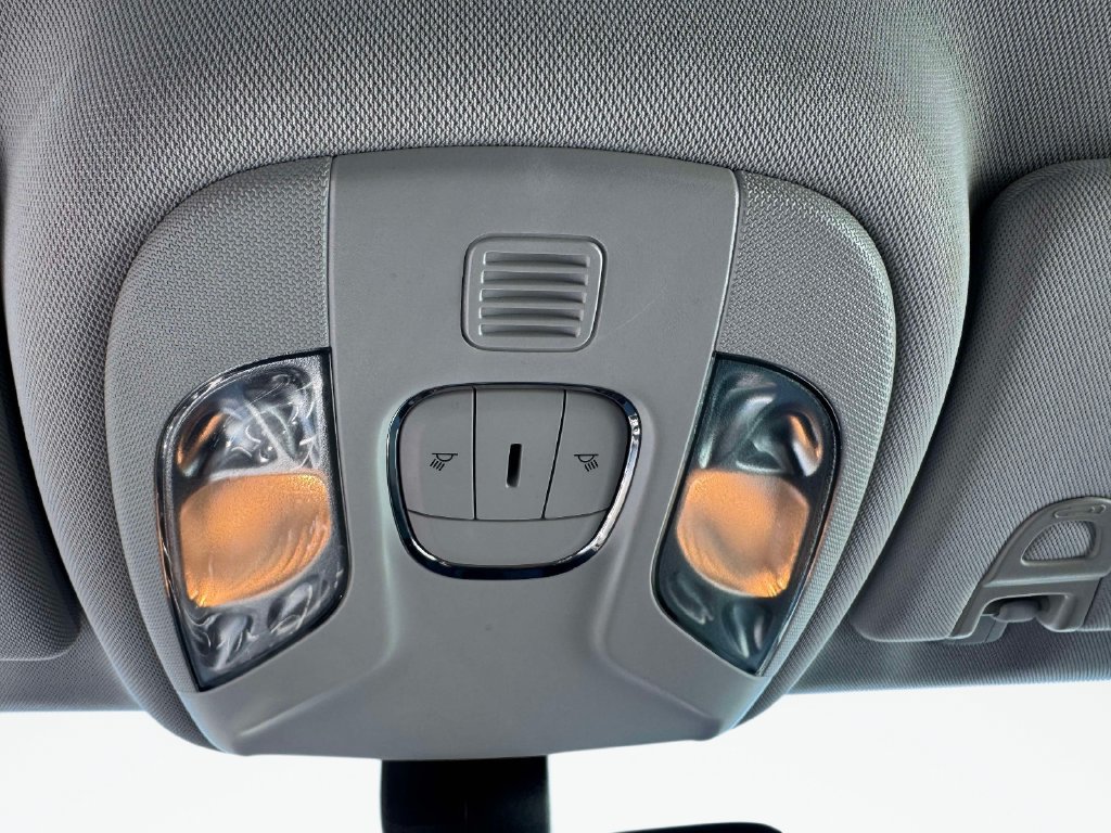 Used 2019 Jeep Compass Latitude AWD/4WD image 34