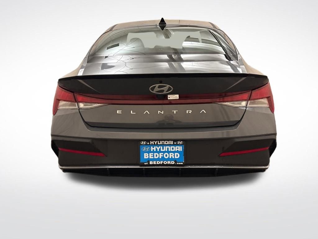 Certified 2026 Hyundai Elantra Sport w/ Cargo Package image 6