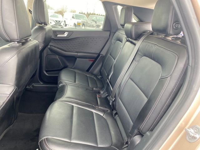 Used 2020 Ford Escape Titanium image 20