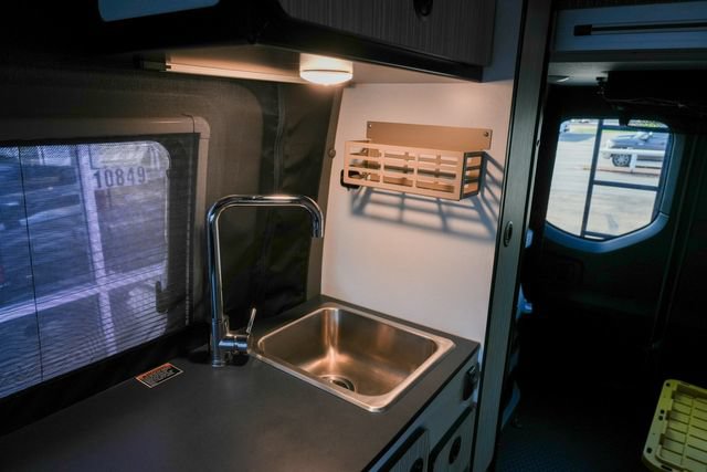 Used 2021 Mercedes-Benz Sprinter 2500 image 63