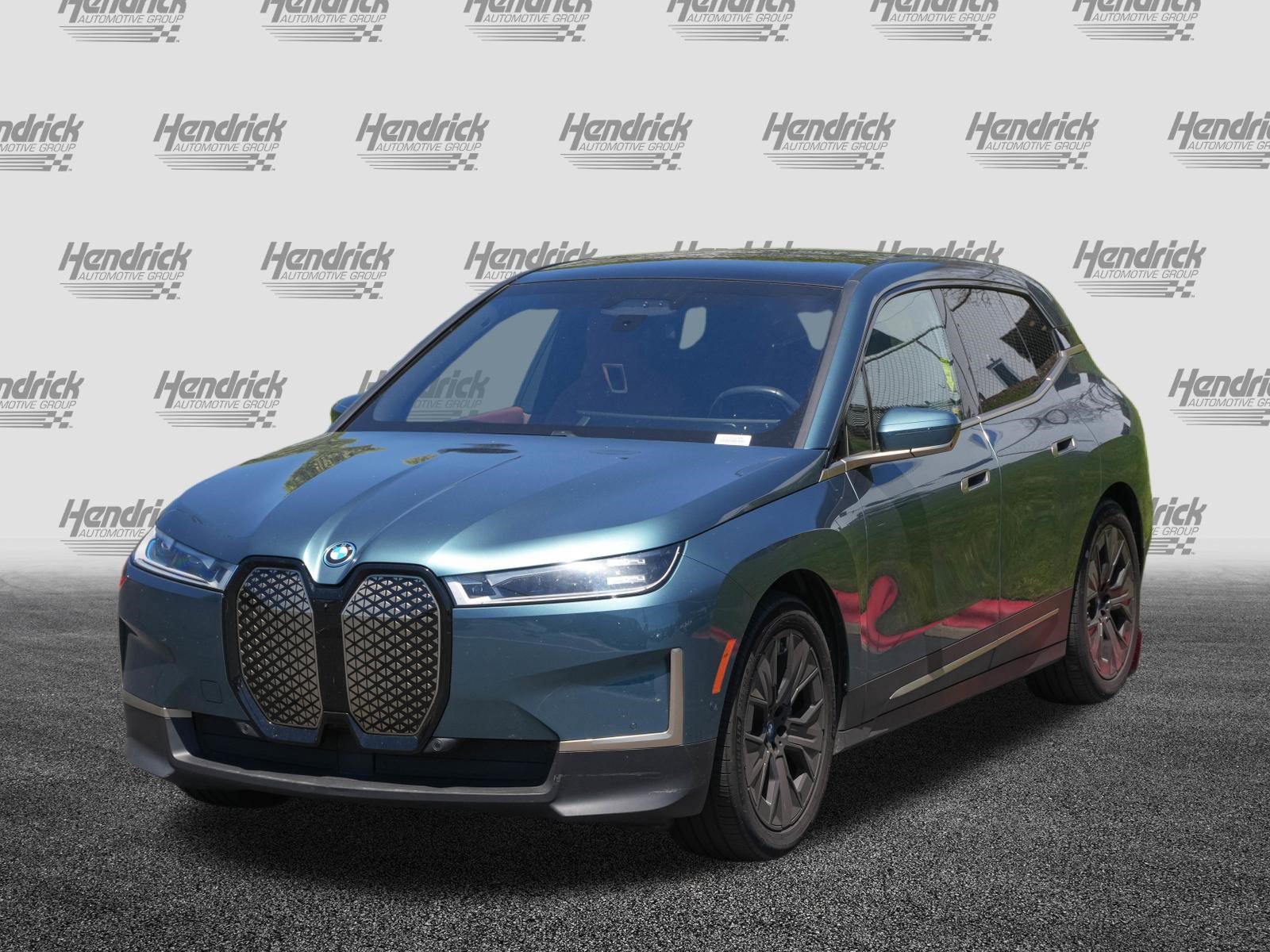 Certified 2023 BMW iX xDrive50 w/ Premium Package AWD/4WD image 5