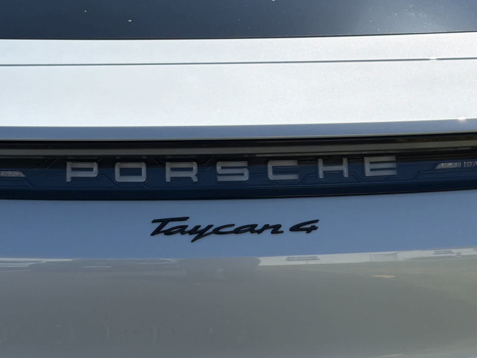 New 2026 Porsche Taycan AWD/4WD image 31