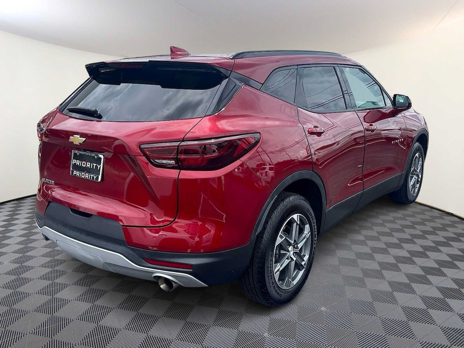 Used 2024 Chevrolet Blazer LT w/ Convenience Package FWD image 6