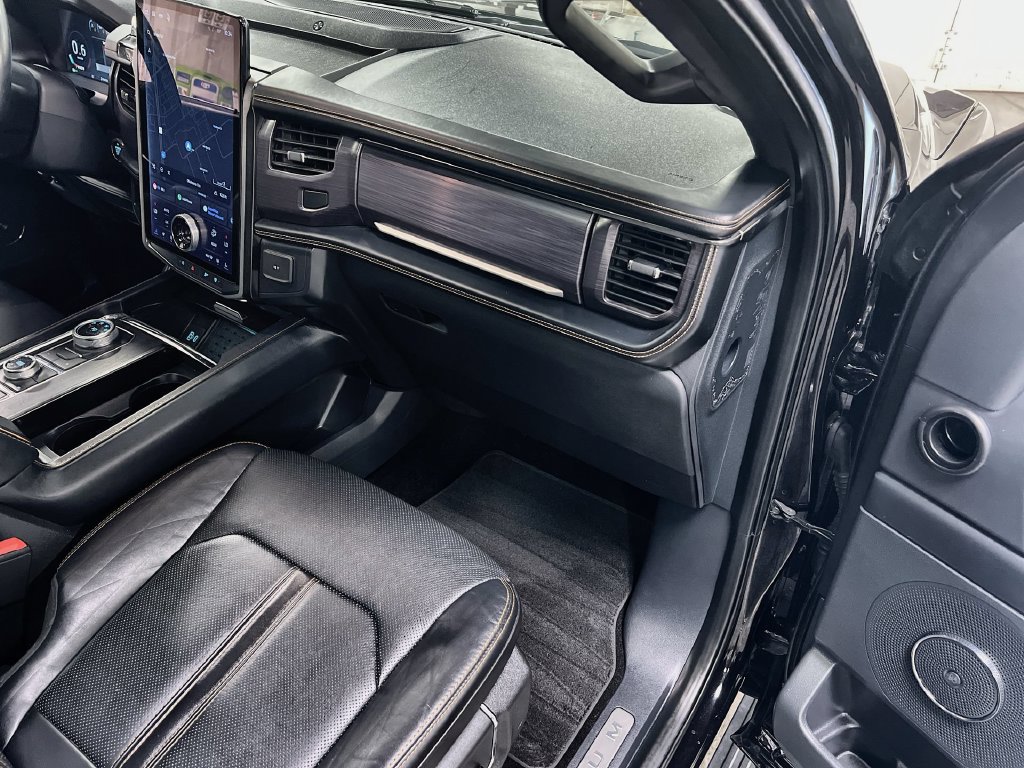 Certified 2022 Ford Expedition Platinum AWD/4WD image 30