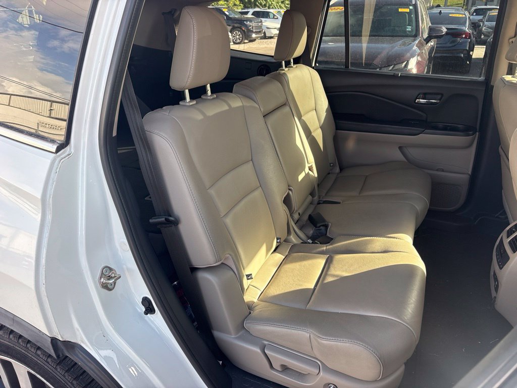 Used 2017 Honda Pilot Touring image 21