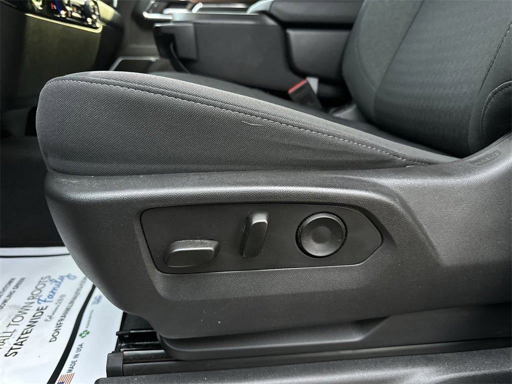 Used 2024 Chevrolet Silverado 1500 LT image 12