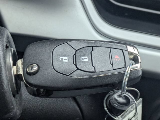 Used 2024 Chevrolet Trax LS w/ Driver Confidence Package FWD image 29