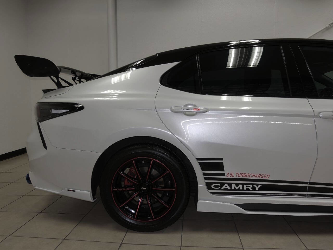 Used 2019 Toyota Camry XSE image 21