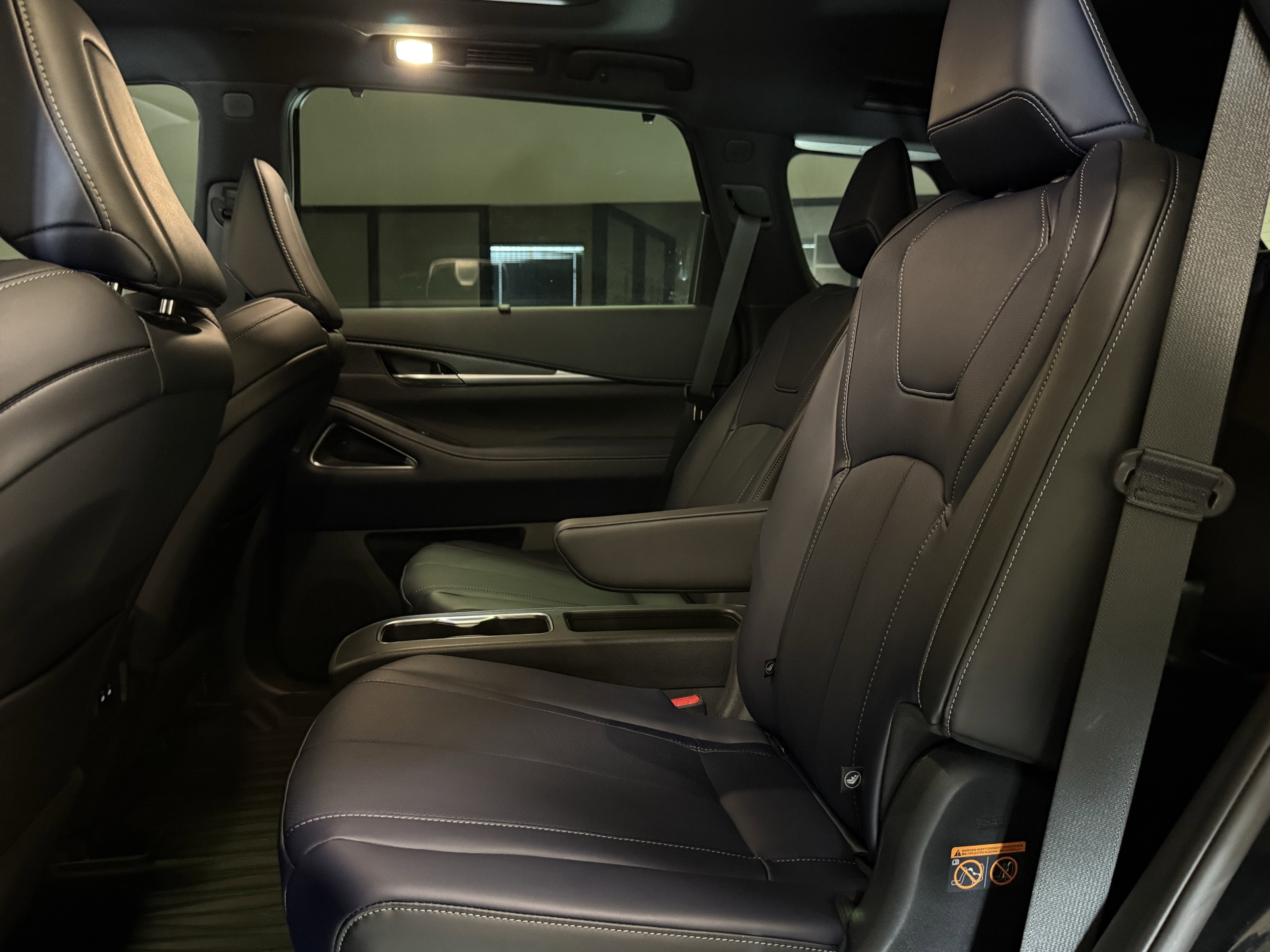 Certified 2026 INFINITI QX60 Sport w/ Dark Cargo Package AWD/4WD image 16