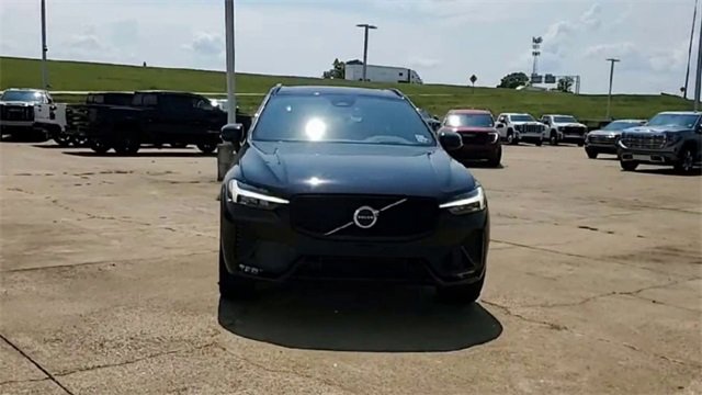 Used 2025 Volvo XC60 B5 Ultra w/ Protection Package Premier image 3