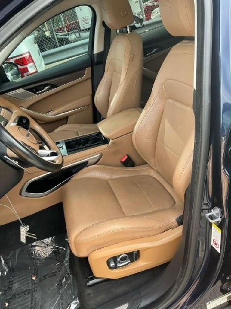 Used 2021 Jaguar F-PACE S image 5