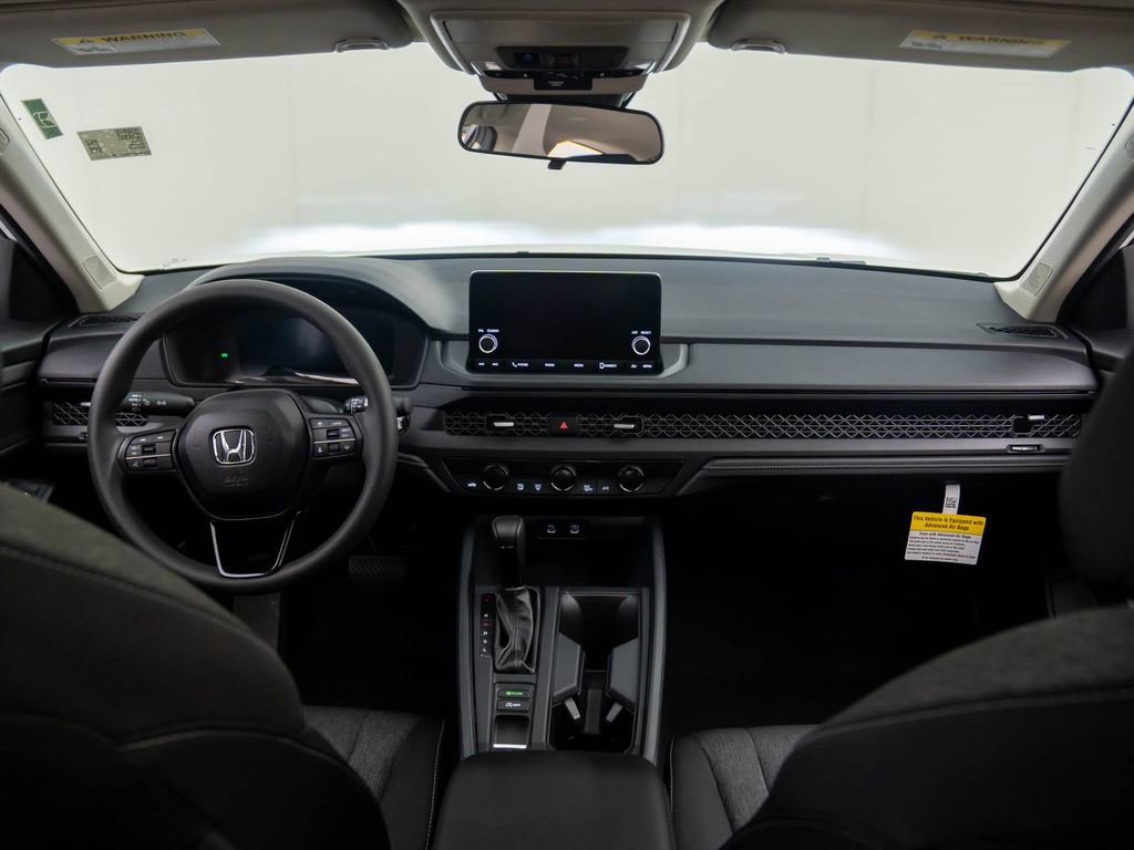 Certified 2025 Honda Accord SE image 9