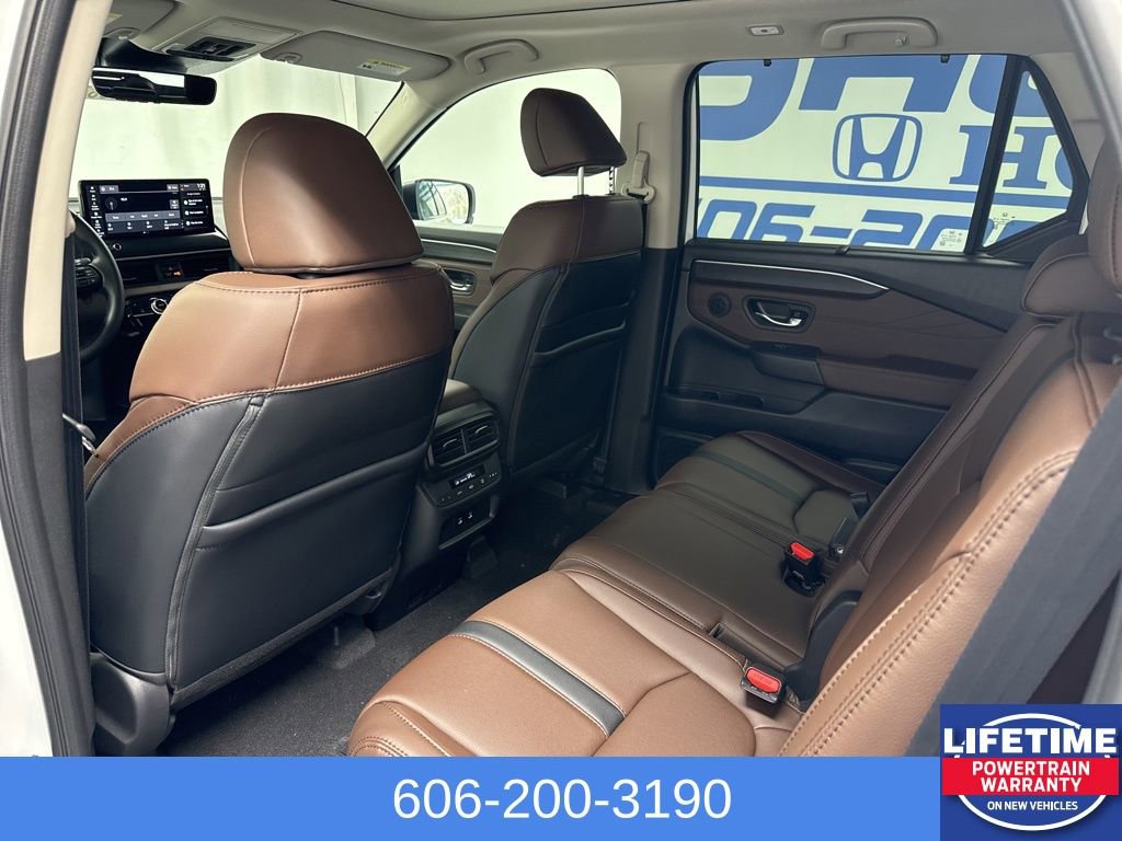 New 2026 Honda Pilot Touring image 16
