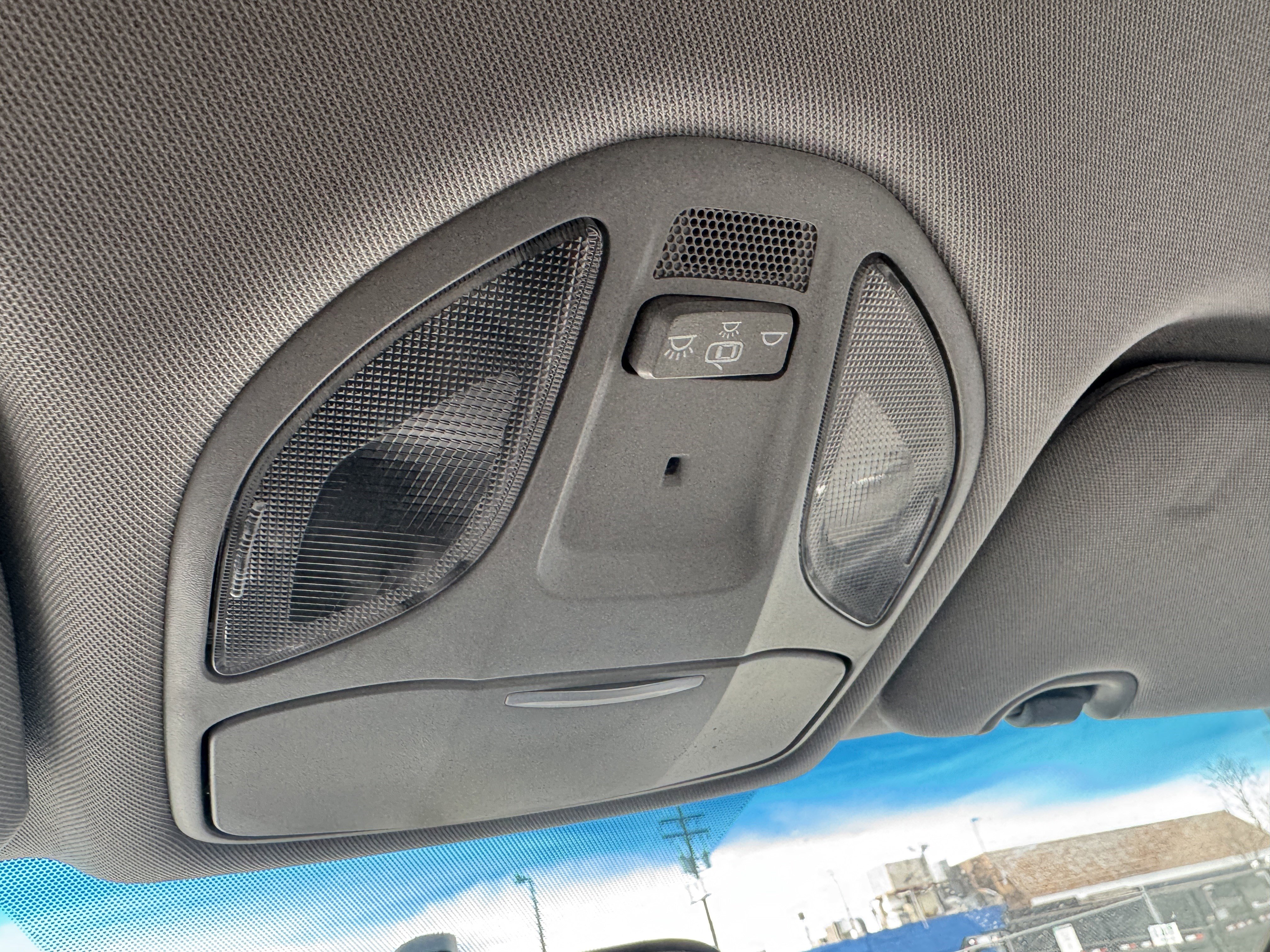 Used 2017 Hyundai Santa Fe Sport image 30