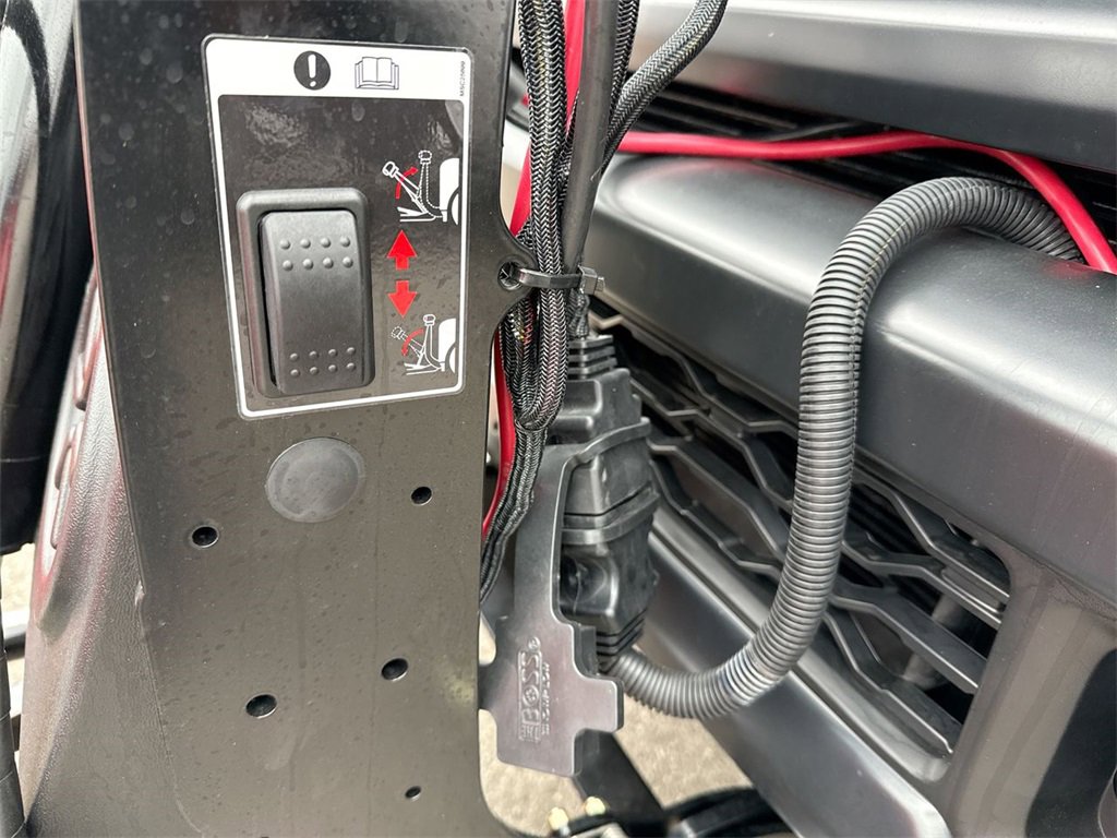 Used 2024 RAM 3500 Tradesman w/ Snow Chief Group image 17