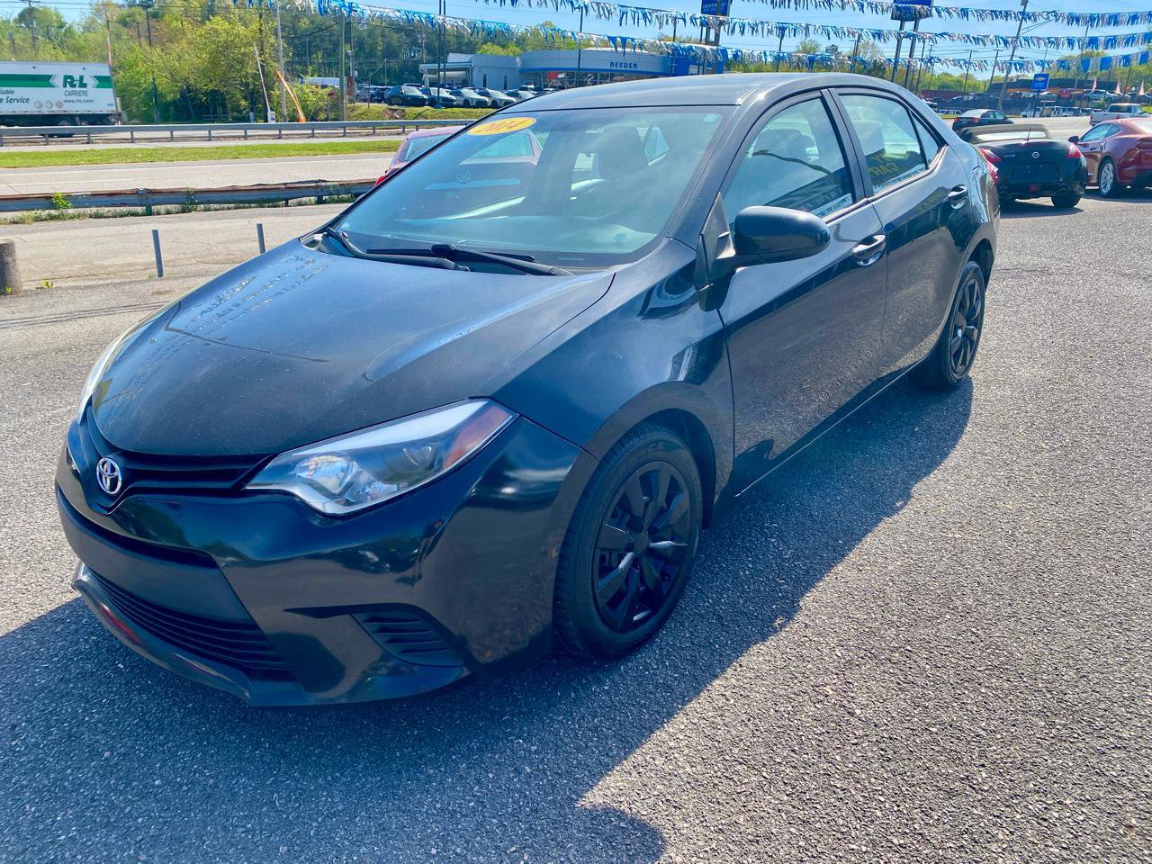 Used 2014 Toyota Corolla LE image 3