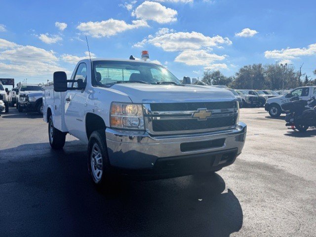 Used 2013 Chevrolet Silverado 3500 W/T image 4