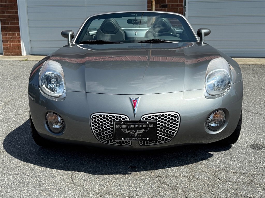 Used 2007 Pontiac Solstice Convertible w/ Premium Package image 11