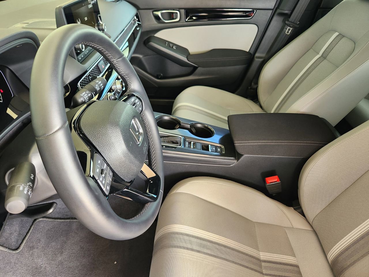 Used 2025 Honda Civic Sport image 12