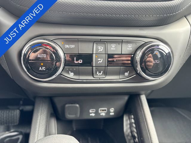 Used 2023 Chevrolet TrailBlazer LT w/ Convenience Package FWD image 19