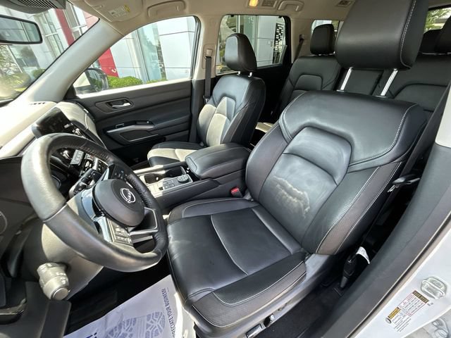 Certified 2024 Nissan Pathfinder SL AWD/4WD image 15