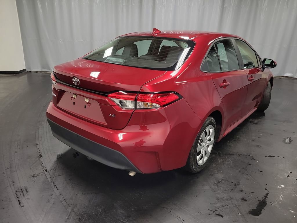 Used 2025 Toyota Corolla LE image 8