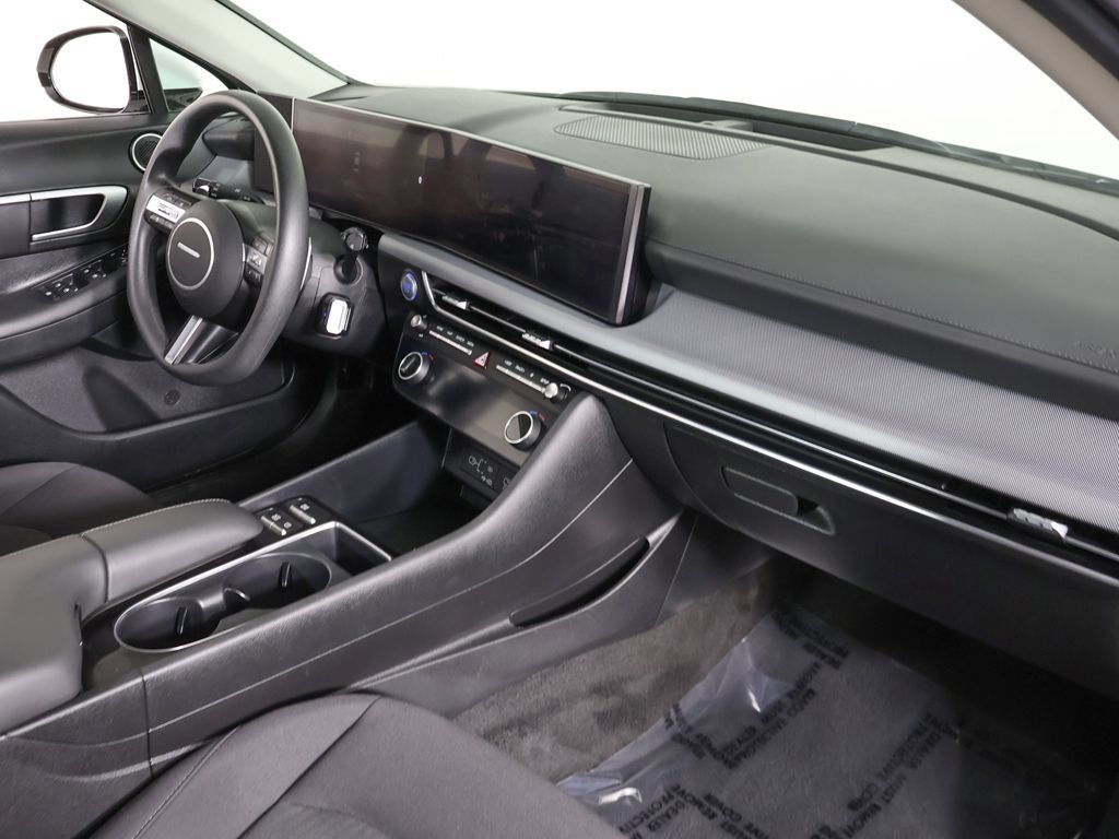 Used 2025 Hyundai Sonata SEL FWD image 26