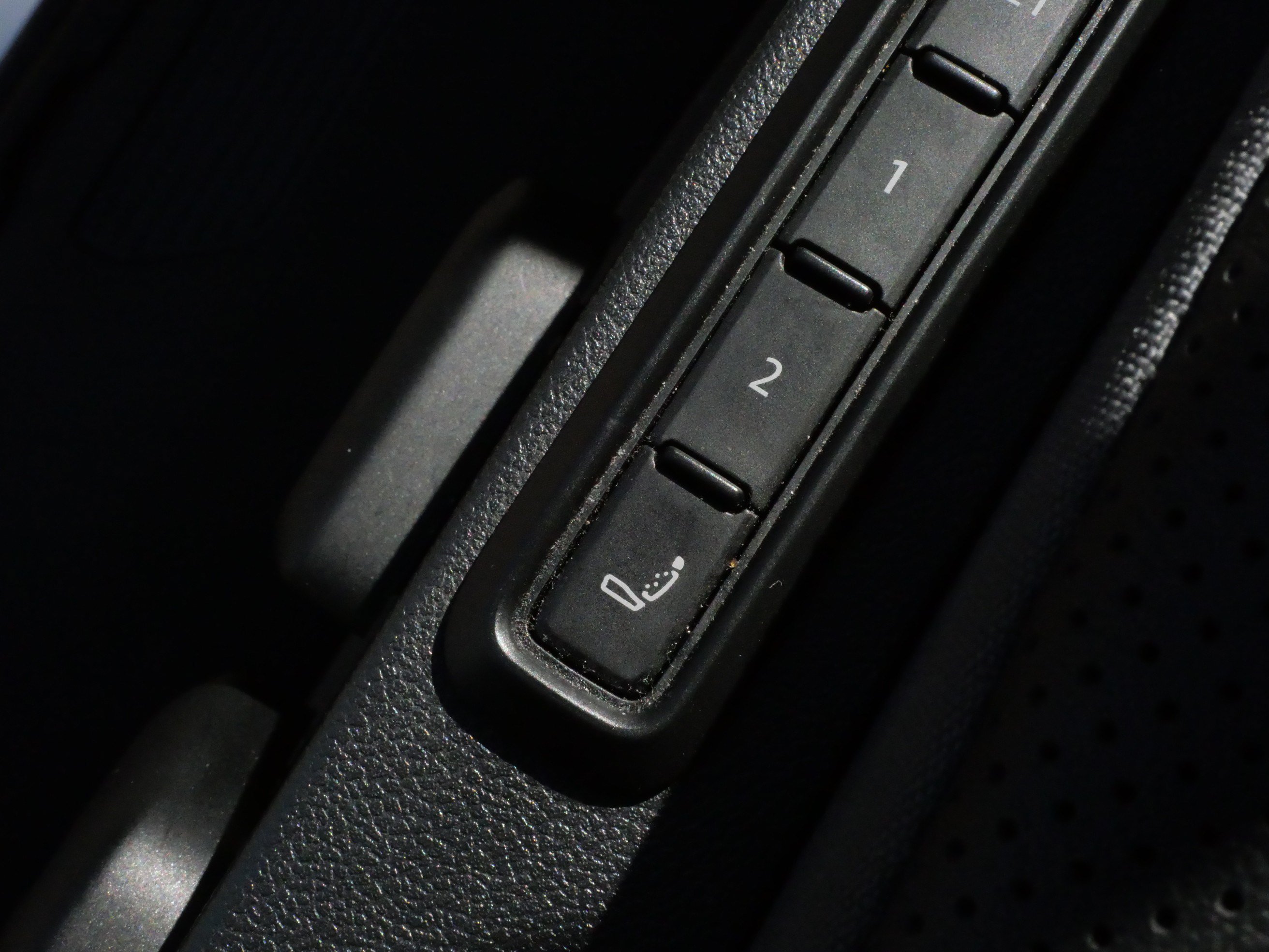 Certified 2025 Volkswagen ID.4 Pro S AWD/4WD image 31