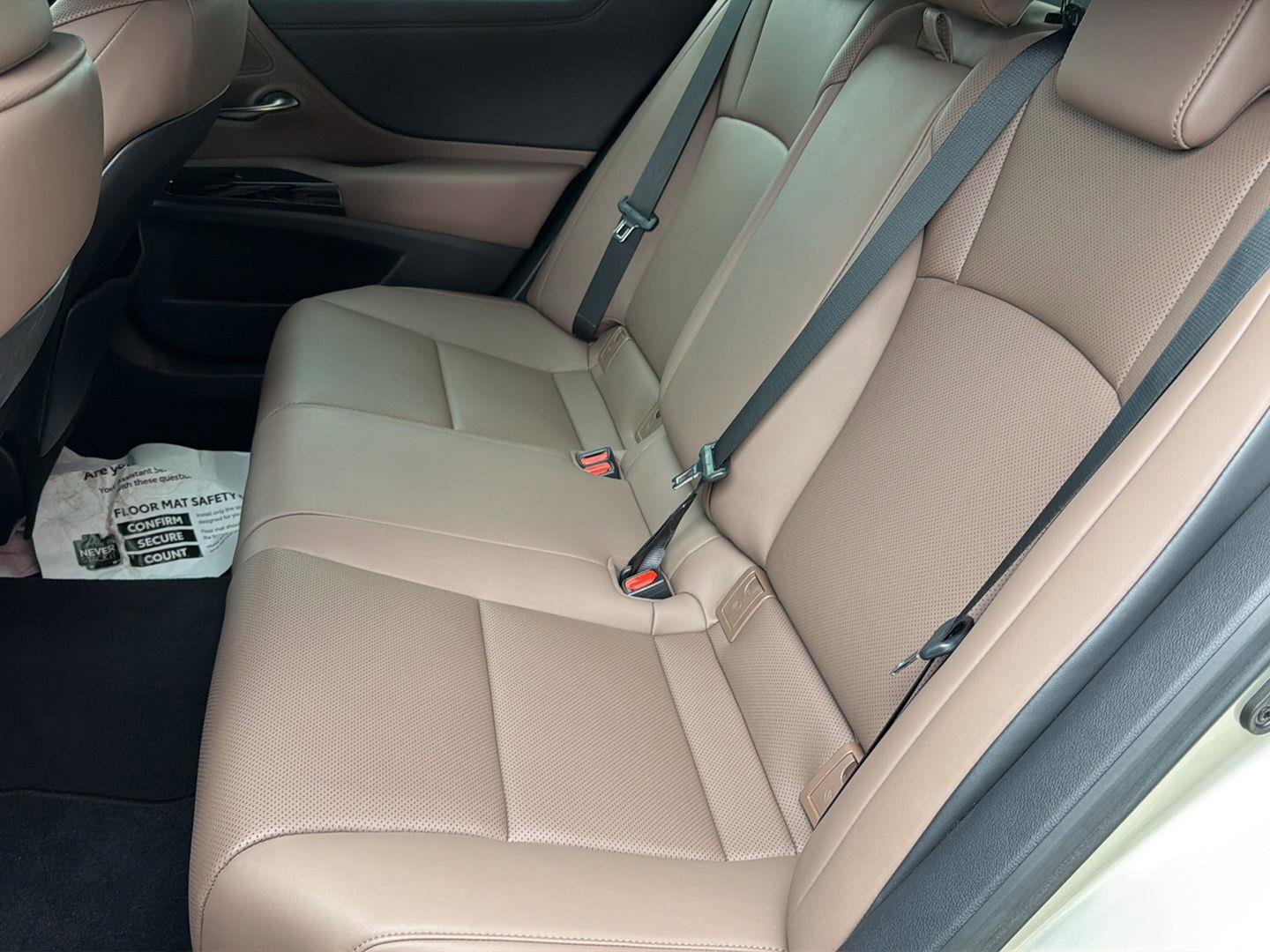 Used 2023 Lexus ES 350 w/ Accessory Package (Z2) image 14