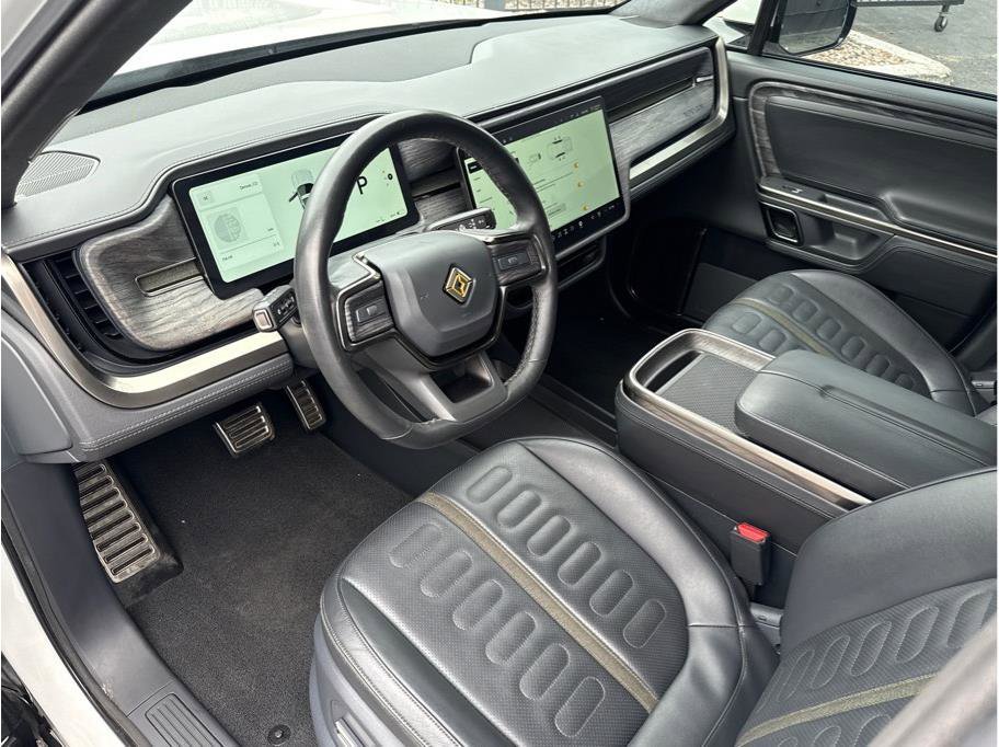 Used 2022 Rivian R1T Launch Edition image 2