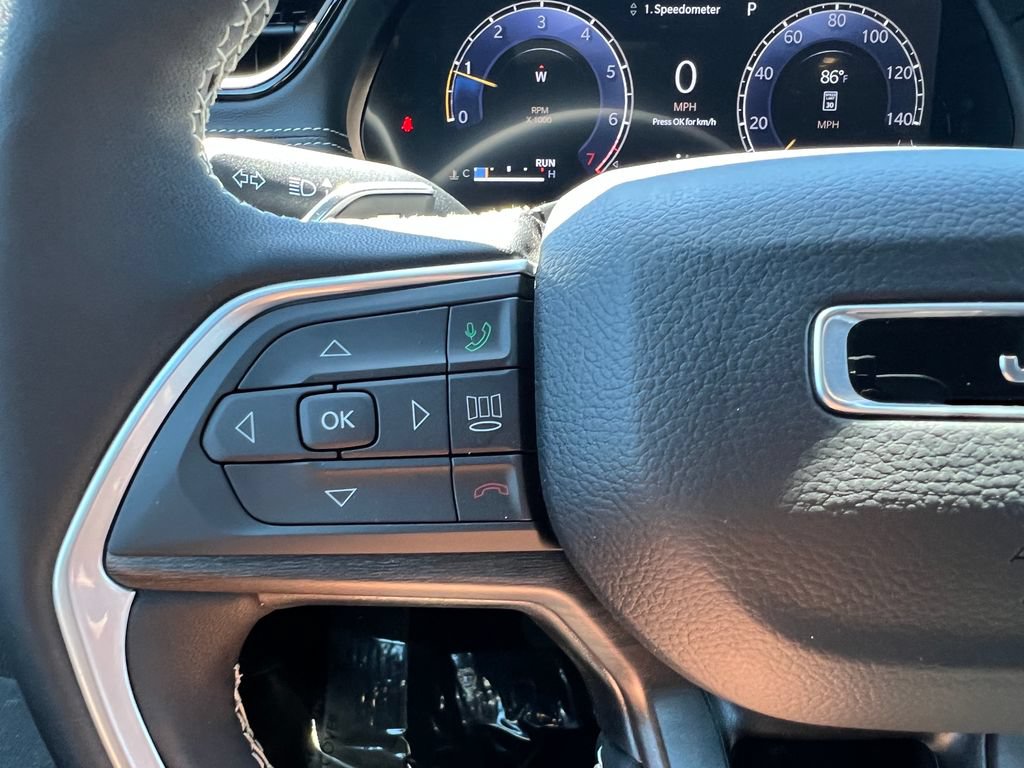 New 2026 Jeep Grand Cherokee L Limited w/ Luxury Tech Group II AWD/4WD image 23