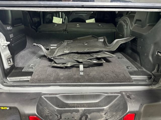 Used 2023 Jeep Wrangler Unlimited w/ Cold Weather Group image 24