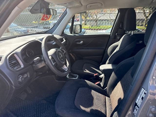 Used 2023 Jeep Renegade Latitude image 15