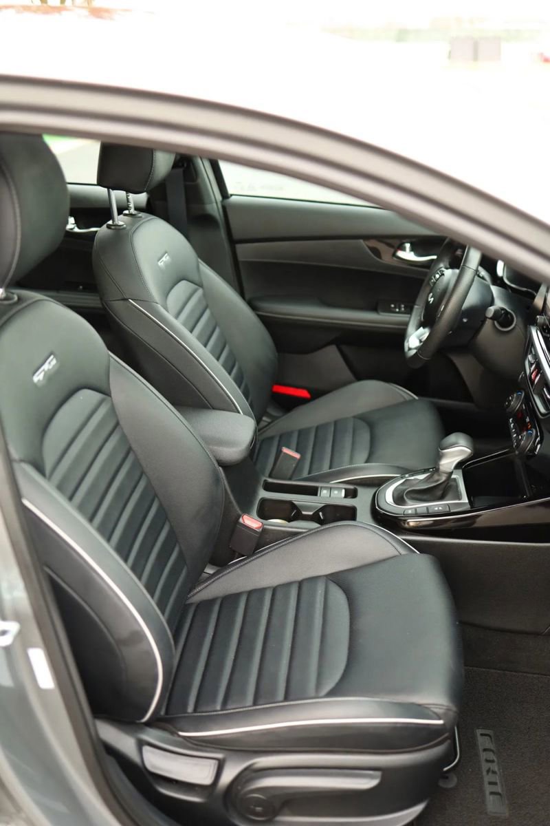 Used 2024 Kia Forte GT-Line w/ GT-Line Premium Package image 45