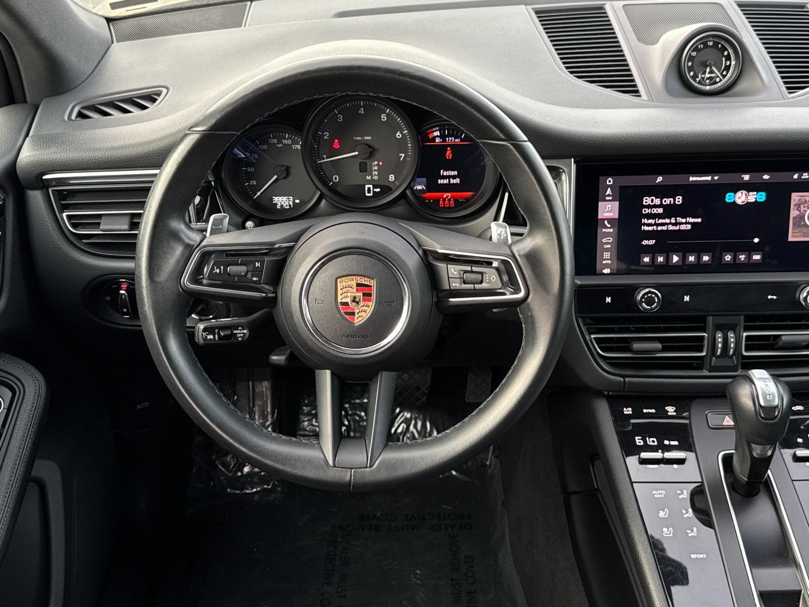 Used 2024 Porsche Macan AWD/4WD image 13