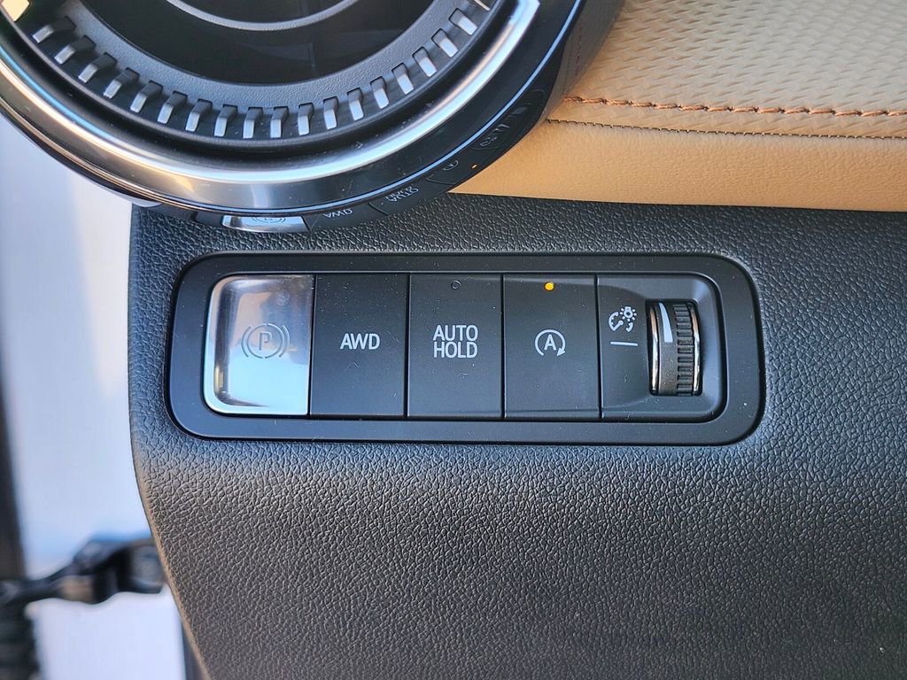 Used 2026 Chevrolet Equinox ACTIV w/ Convenience Package III image 21