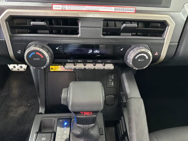 Used 2025 Toyota Tacoma TRD Sport w/ TRD Sport Upgrade Package image 23