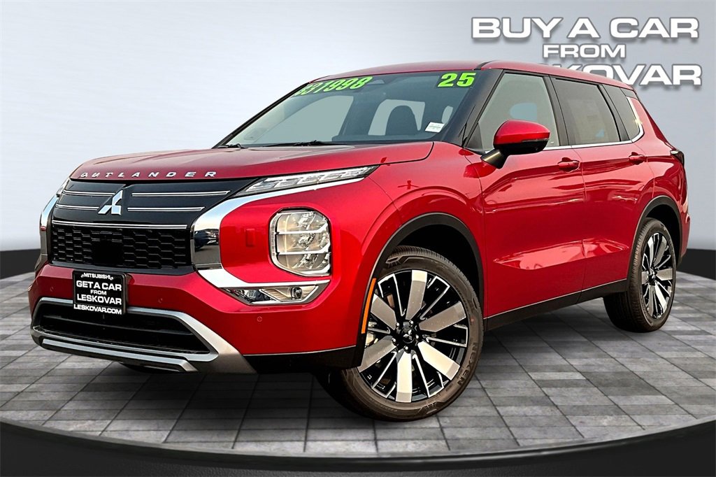 New 2025 Mitsubishi Outlander SE image 2