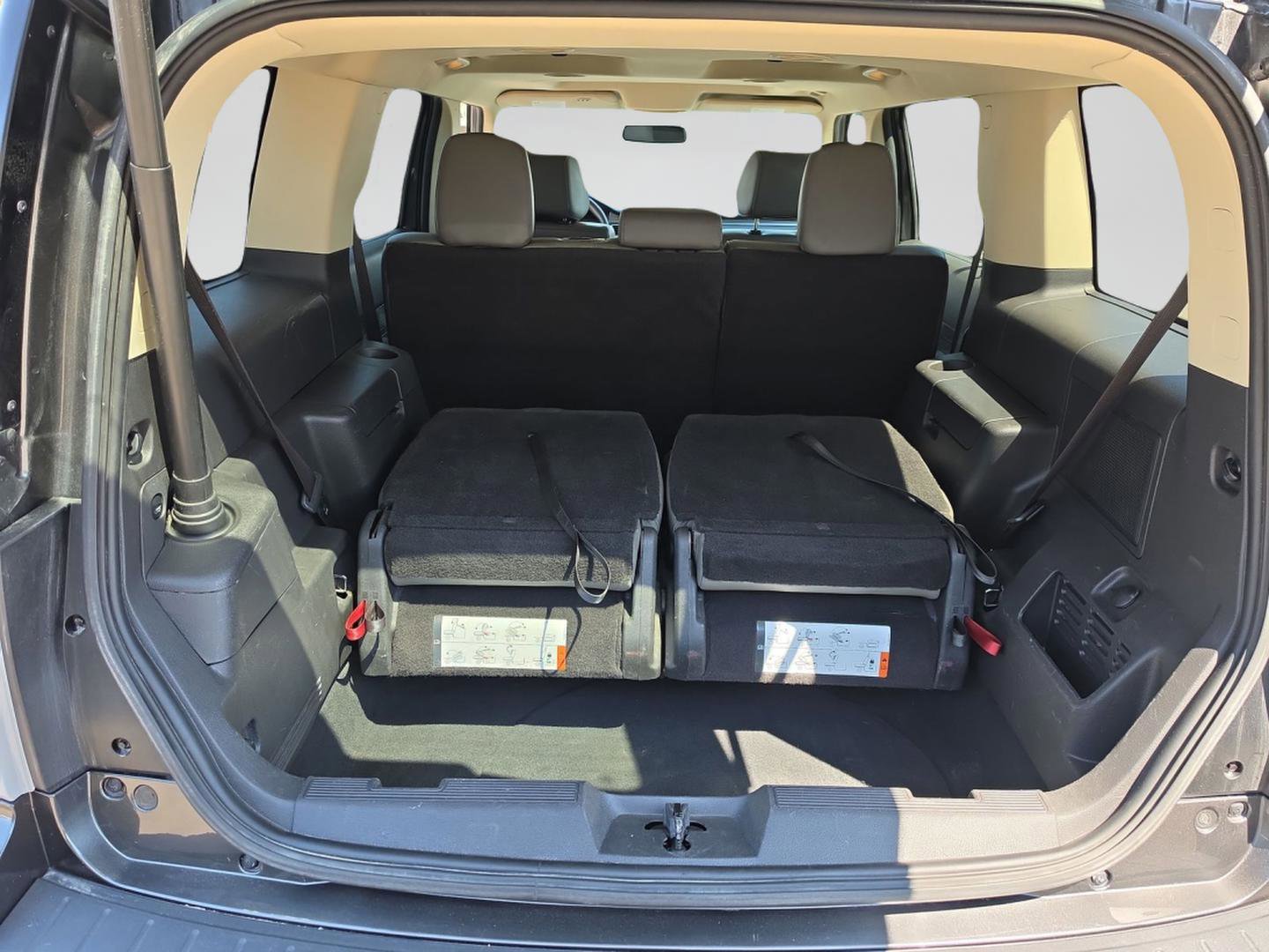 Used 2019 Ford Flex Limited w/ Limited Appearance Package AWD/4WD image 17