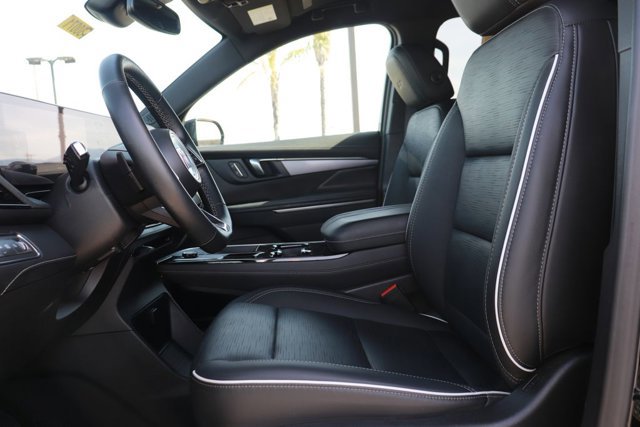 Used 2025 Buick Enclave Sport Touring image 12