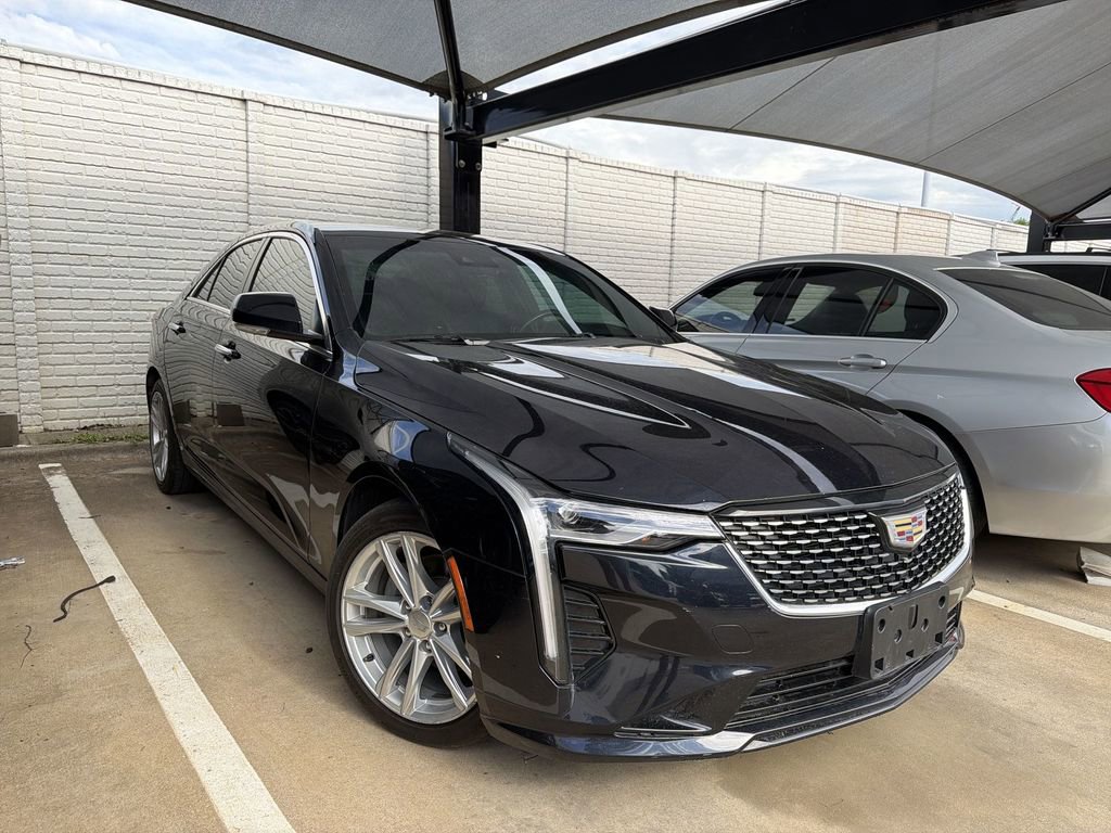Used 2021 Cadillac CT4 Luxury RWD image 2