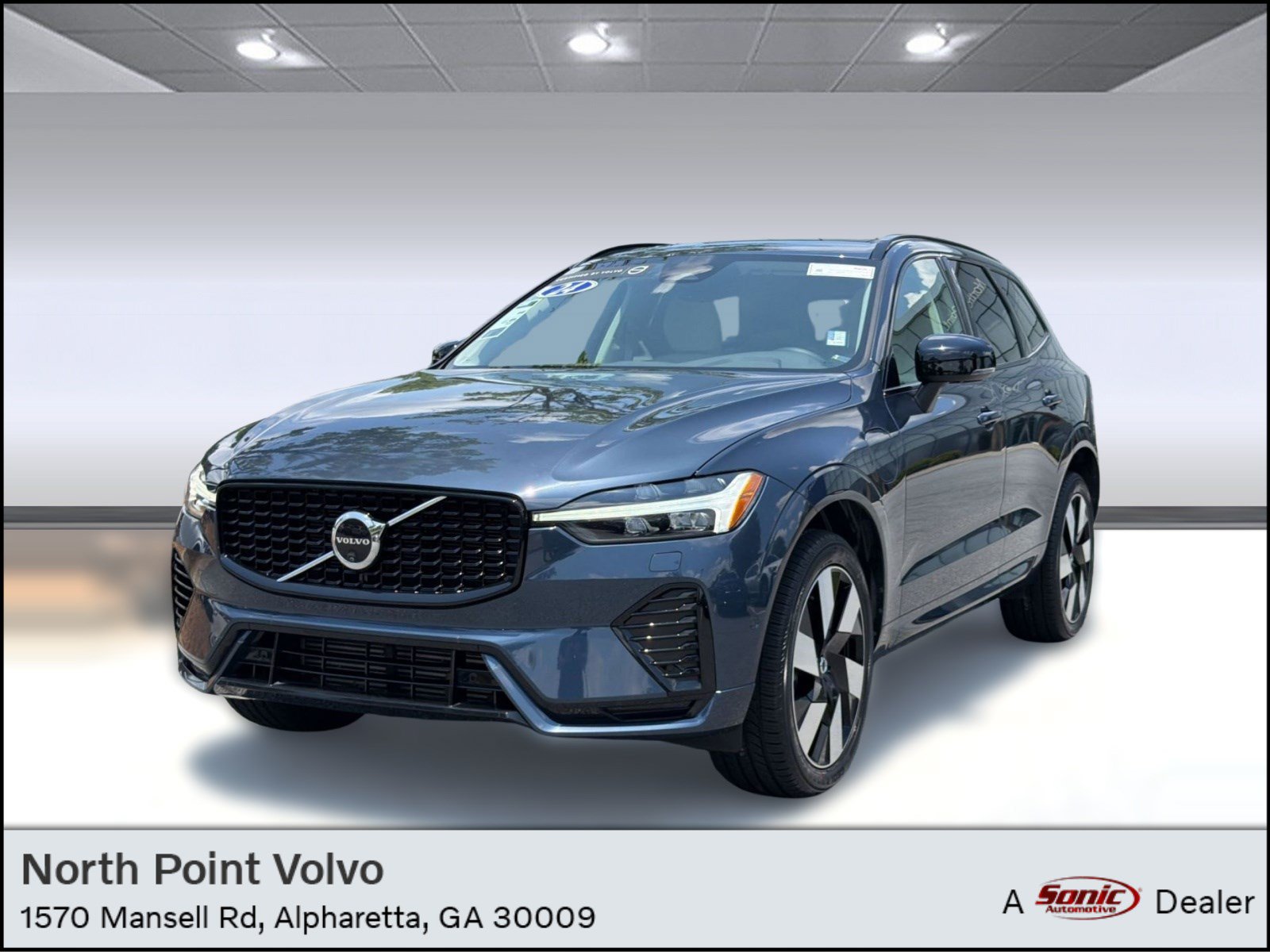 Certified 2024 Volvo XC60 T8 Plus w/ Climate Package AWD/4WD image 1