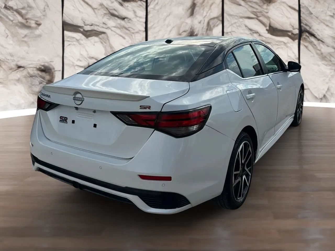 Used 2024 Nissan Sentra SR FWD image 7