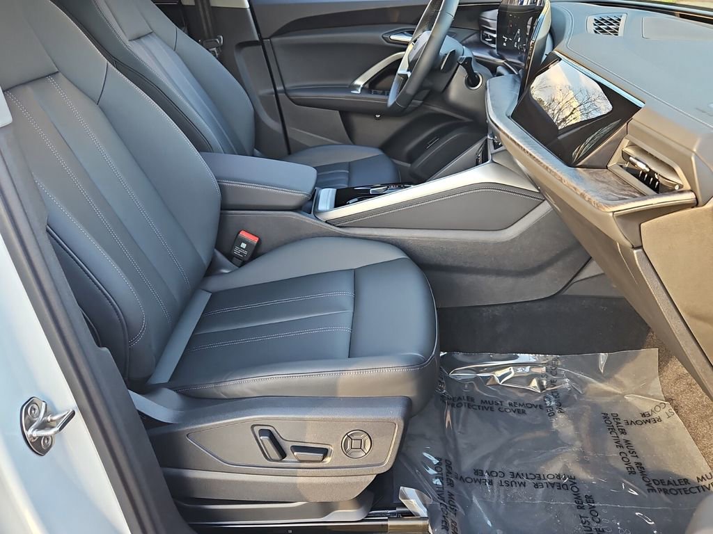 Certified 2025 Audi Q5 Premium Plus w/ Premium Plus AWD/4WD image 19
